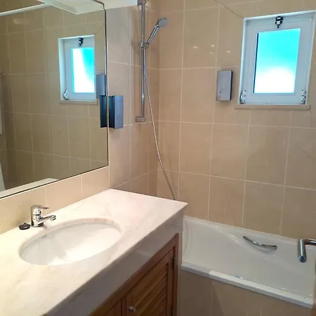 Superior Two Bedroom In Clube Apartament